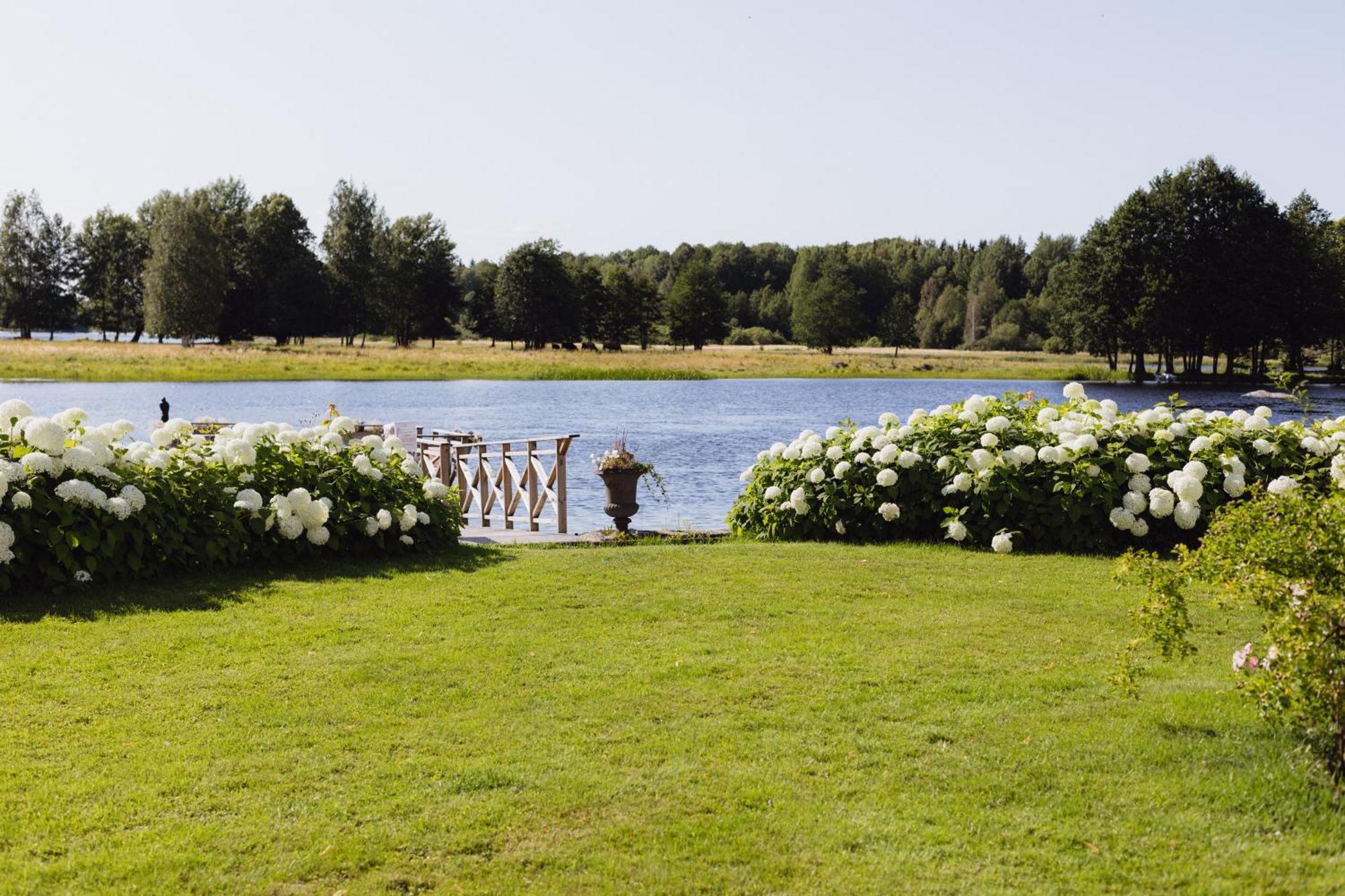 Stf Gysinge Waerdshus & Hotell Экстерьер фото